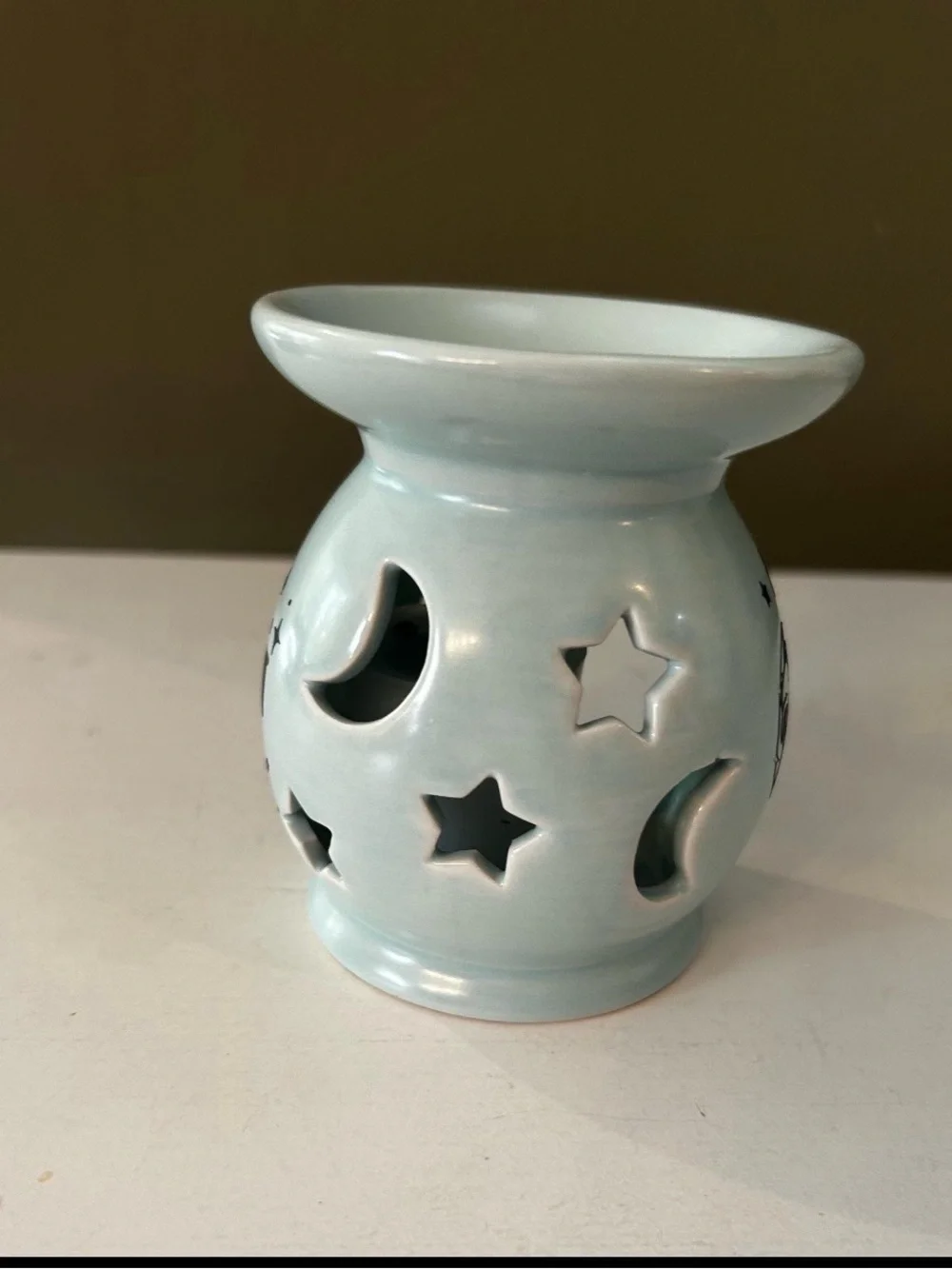 Sweet Dreams Ceramic Oil/Wax Warmer - Light Blue mint